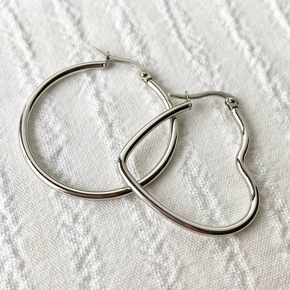 Jacmel Mauritius | Stainless Steel Heart & Hoop Mismatched Earrings 1 3/8" Long - Picture 3 of 6